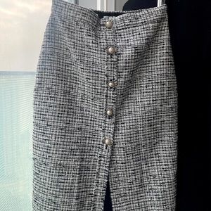 Aritzia Babaton Tweed Skirt Size 10